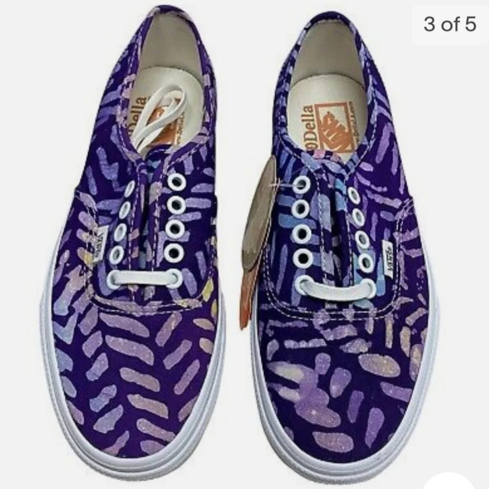 Vans Authentic Off the Wall Della Batik/Multi purple Unisex US  W7.5/ M6 VN-1_3